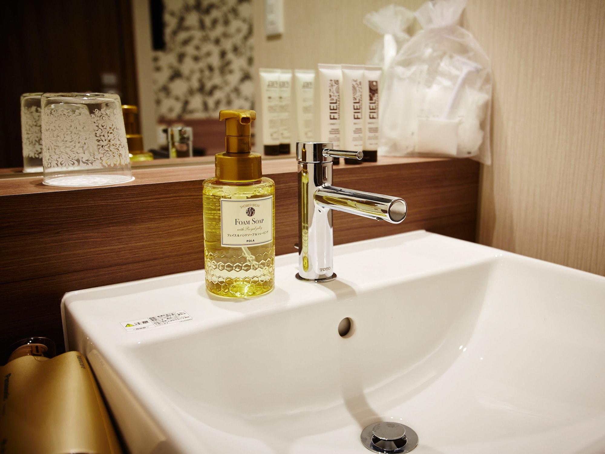 S.Training Center Hotel أوساكا المظهر الخارجي الصورة