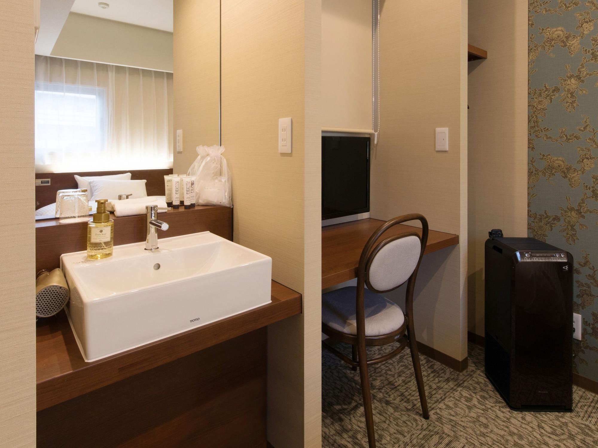 S.Training Center Hotel أوساكا المظهر الخارجي الصورة