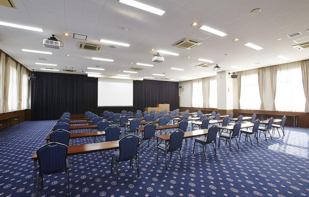 S.Training Center Hotel أوساكا المظهر الخارجي الصورة